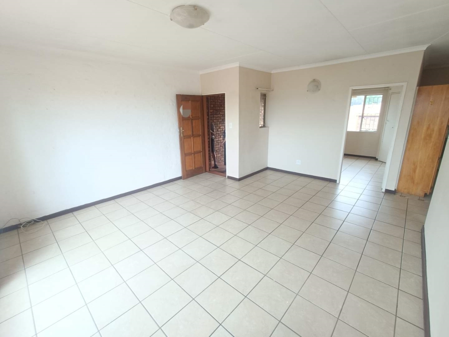 2 Bedroom Property for Sale in Zwartkop Gauteng