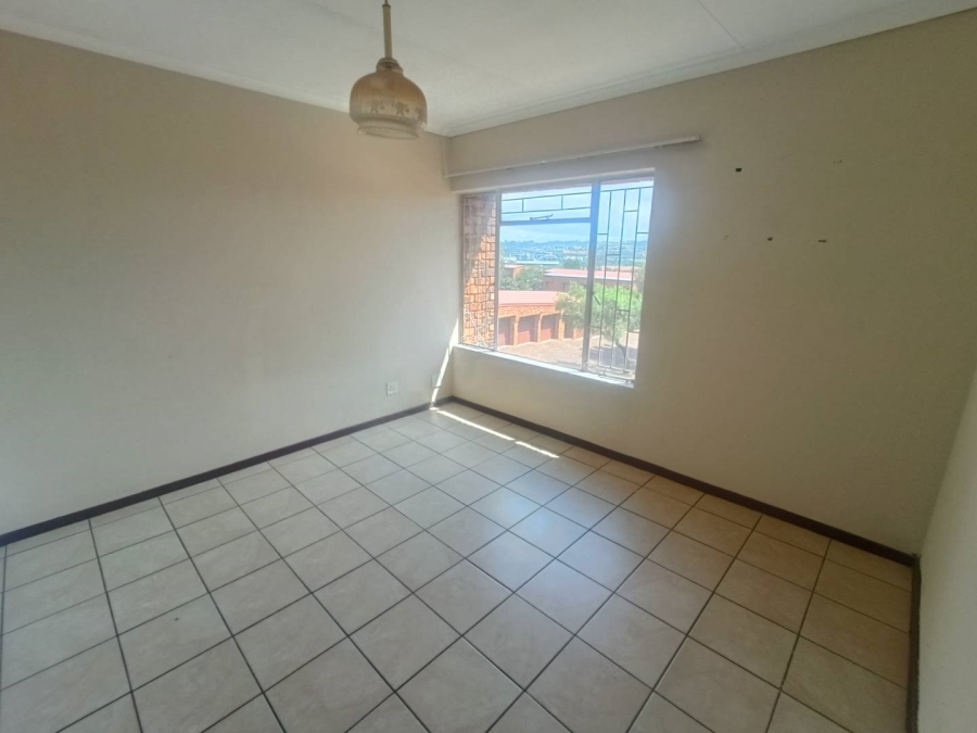2 Bedroom Property for Sale in Zwartkop Gauteng
