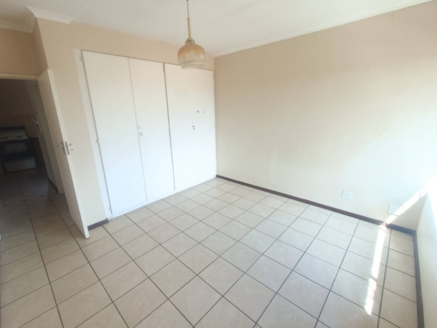 2 Bedroom Property for Sale in Zwartkop Gauteng