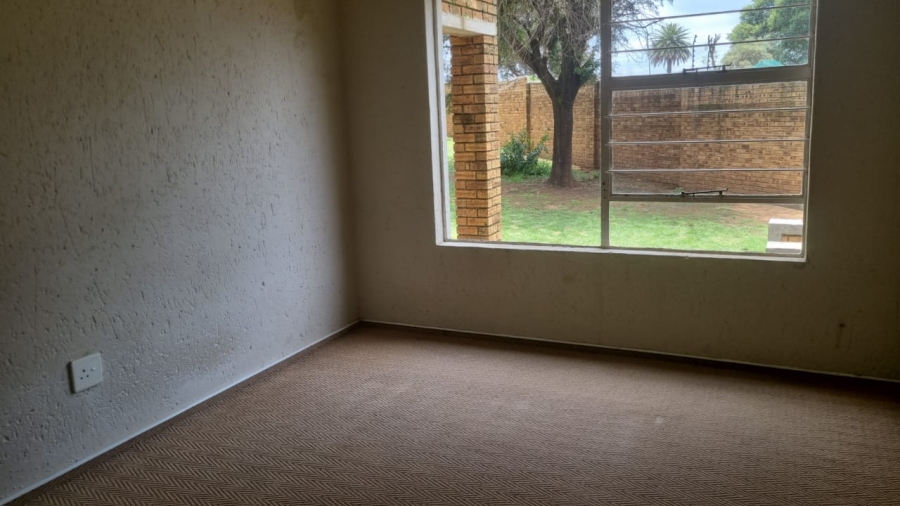 3 Bedroom Property for Sale in Roodepoort Gauteng