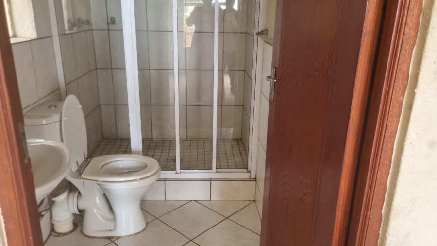 3 Bedroom Property for Sale in Roodepoort Gauteng