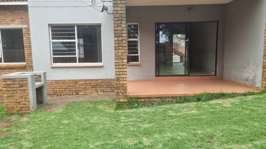 3 Bedroom Property for Sale in Roodepoort Gauteng