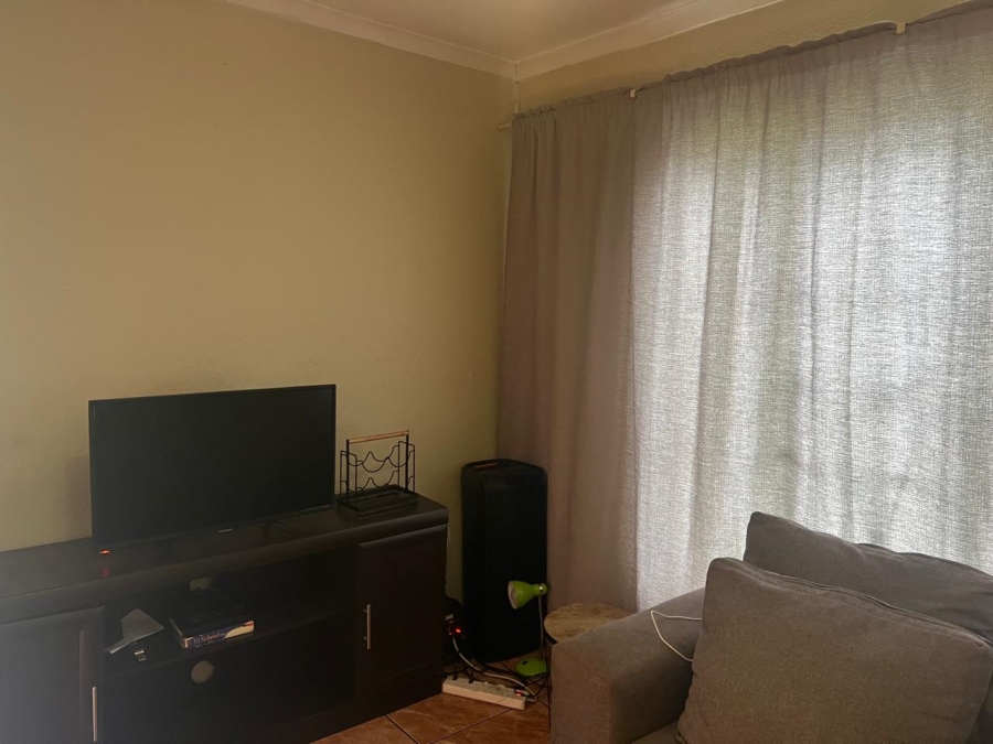 3 Bedroom Property for Sale in Roodekop Gauteng