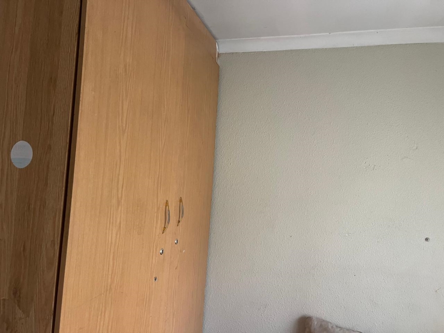 3 Bedroom Property for Sale in Roodekop Gauteng