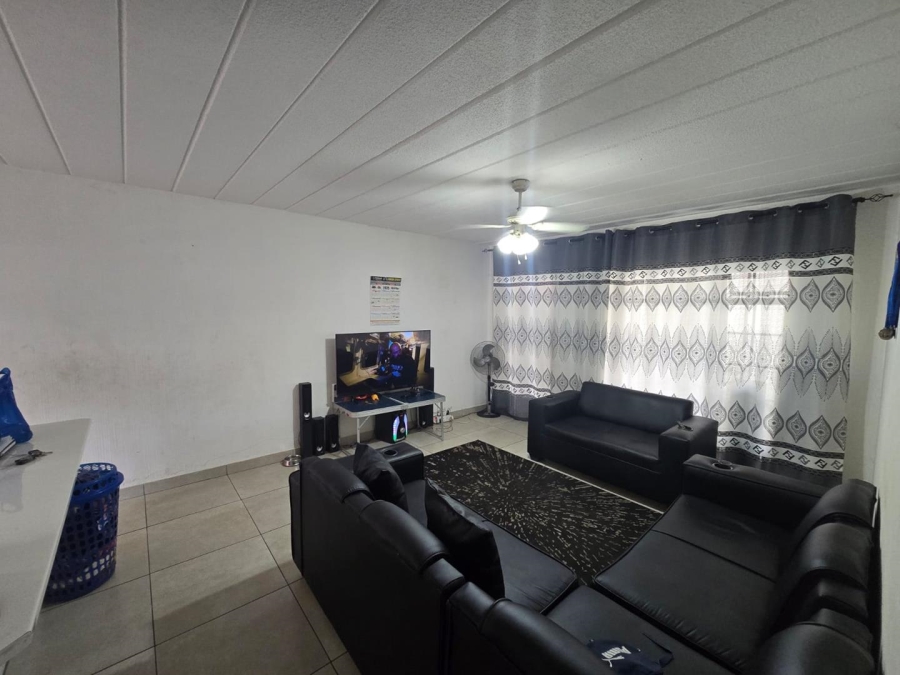 2 Bedroom Property for Sale in Meyersdal Gauteng