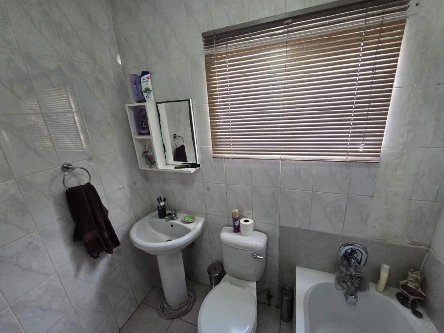 2 Bedroom Property for Sale in Meyersdal Gauteng