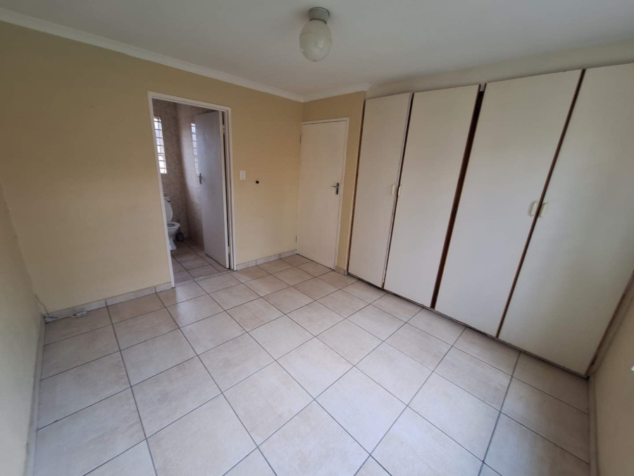 To Let 3 Bedroom Property for Rent in Weltevreden Park Gauteng