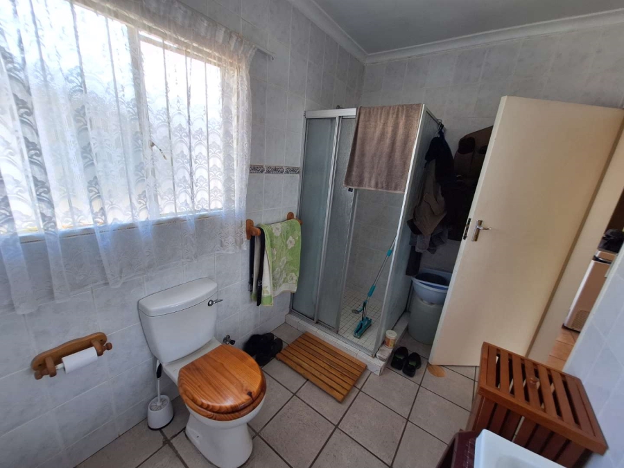 To Let 2 Bedroom Property for Rent in Weltevreden Park Gauteng