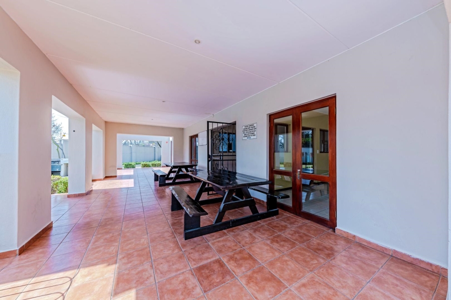 2 Bedroom Property for Sale in Paulshof Gauteng