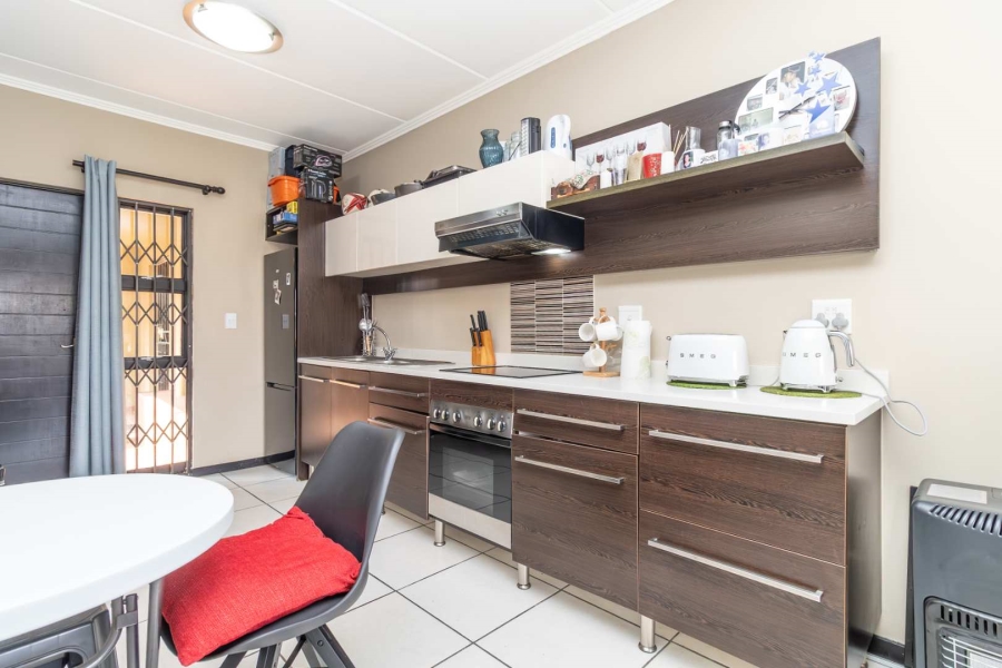 1 Bedroom Property for Sale in Fourways Gauteng