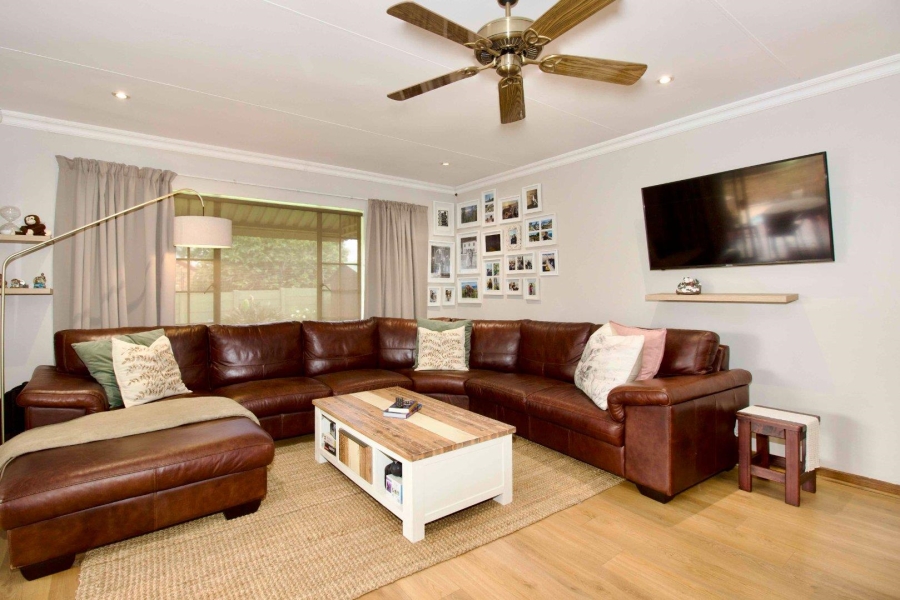 3 Bedroom Property for Sale in Highveld Gauteng