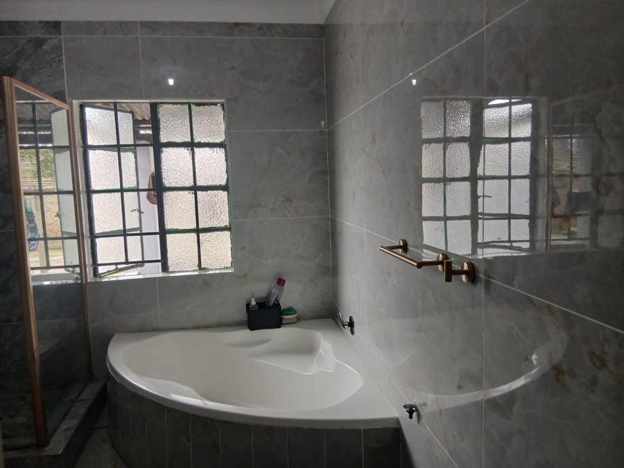 To Let 3 Bedroom Property for Rent in Brakpan Central Gauteng