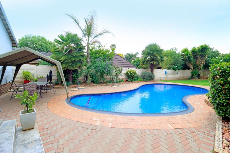 4 Bedroom Property for Sale in Atlasville Gauteng