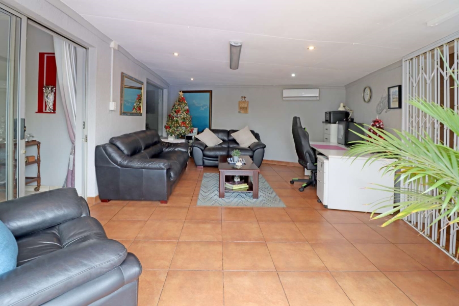 4 Bedroom Property for Sale in Atlasville Gauteng
