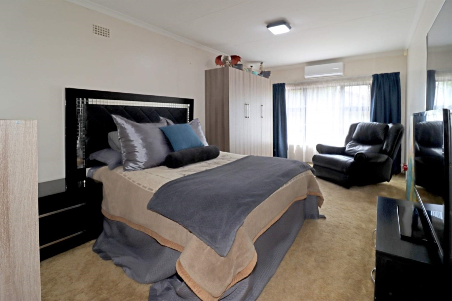 4 Bedroom Property for Sale in Atlasville Gauteng