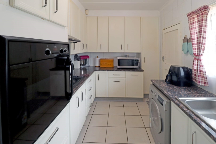 4 Bedroom Property for Sale in Atlasville Gauteng