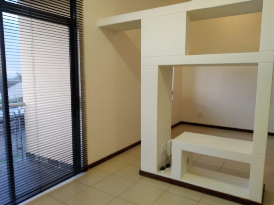 To Let 1 Bedroom Property for Rent in Jackal Creek Golf Estate Gauteng