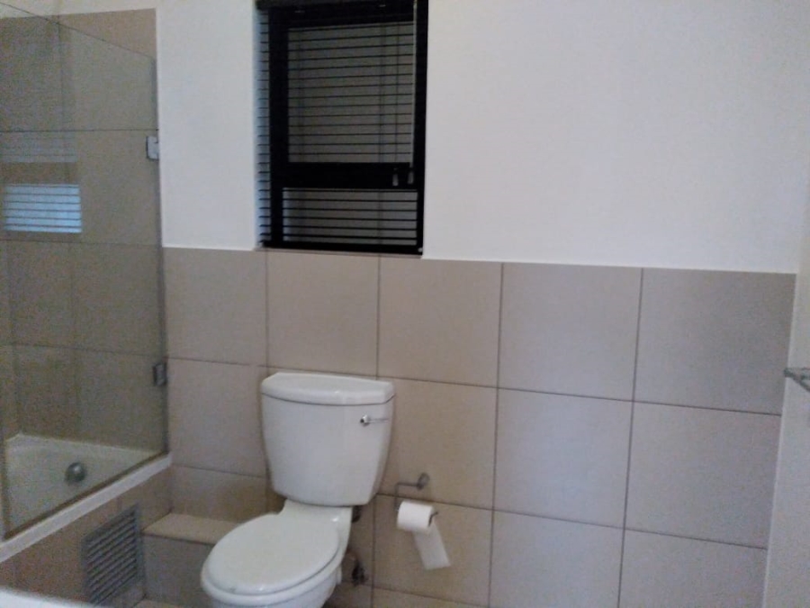 To Let 1 Bedroom Property for Rent in Jackal Creek Golf Estate Gauteng