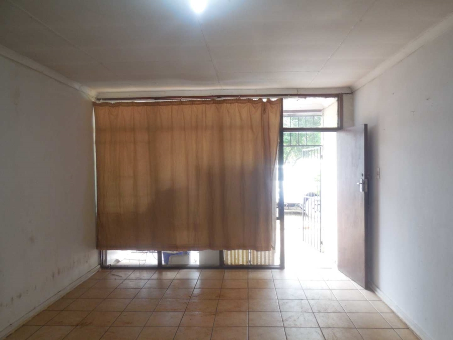 To Let 4 Bedroom Property for Rent in Silverton Gauteng