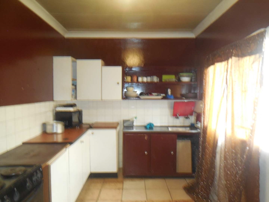 To Let 4 Bedroom Property for Rent in Silverton Gauteng