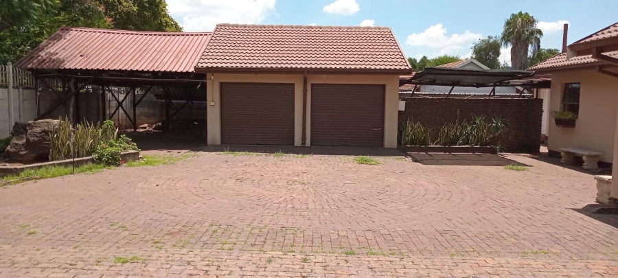 3 Bedroom Property for Sale in Jan Niemand Park Gauteng
