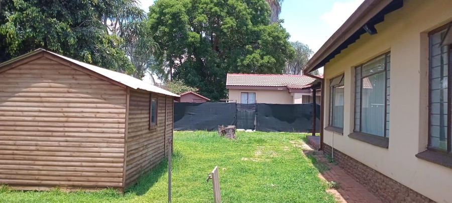 3 Bedroom Property for Sale in Jan Niemand Park Gauteng