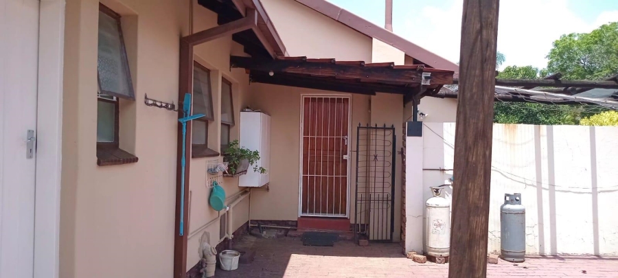 3 Bedroom Property for Sale in Jan Niemand Park Gauteng