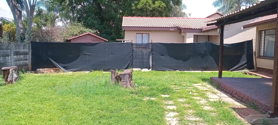 3 Bedroom Property for Sale in Jan Niemand Park Gauteng