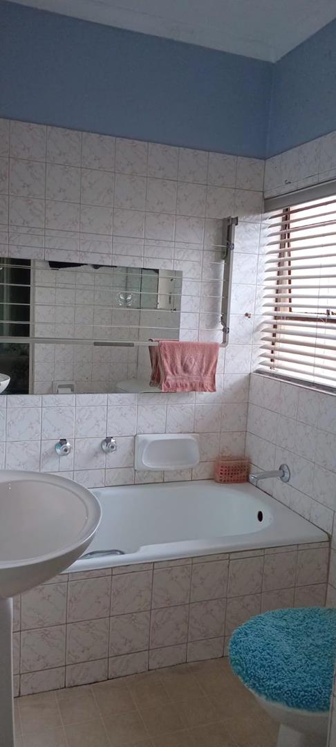 3 Bedroom Property for Sale in Jan Niemand Park Gauteng