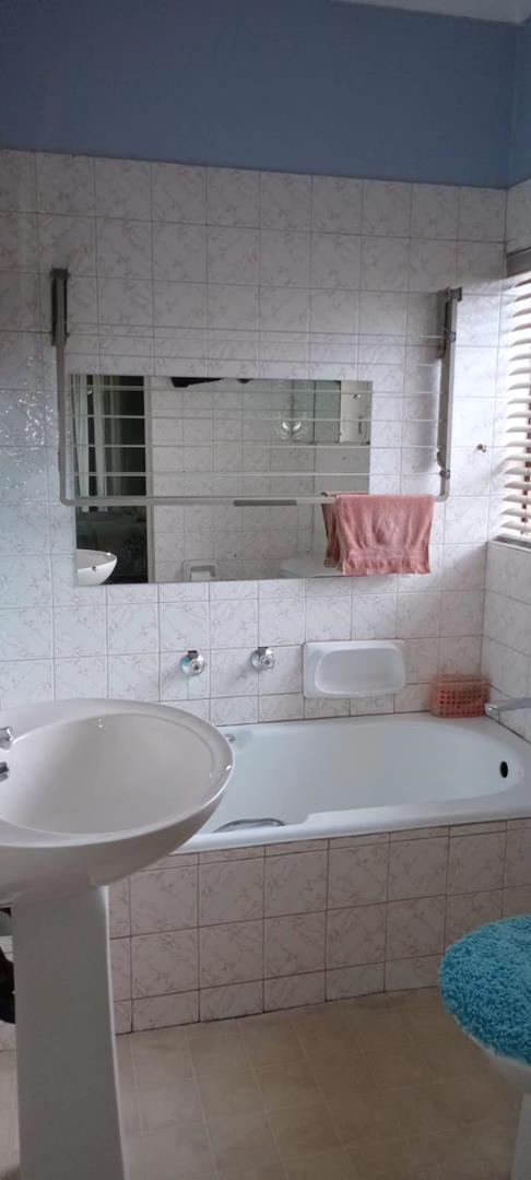 3 Bedroom Property for Sale in Jan Niemand Park Gauteng