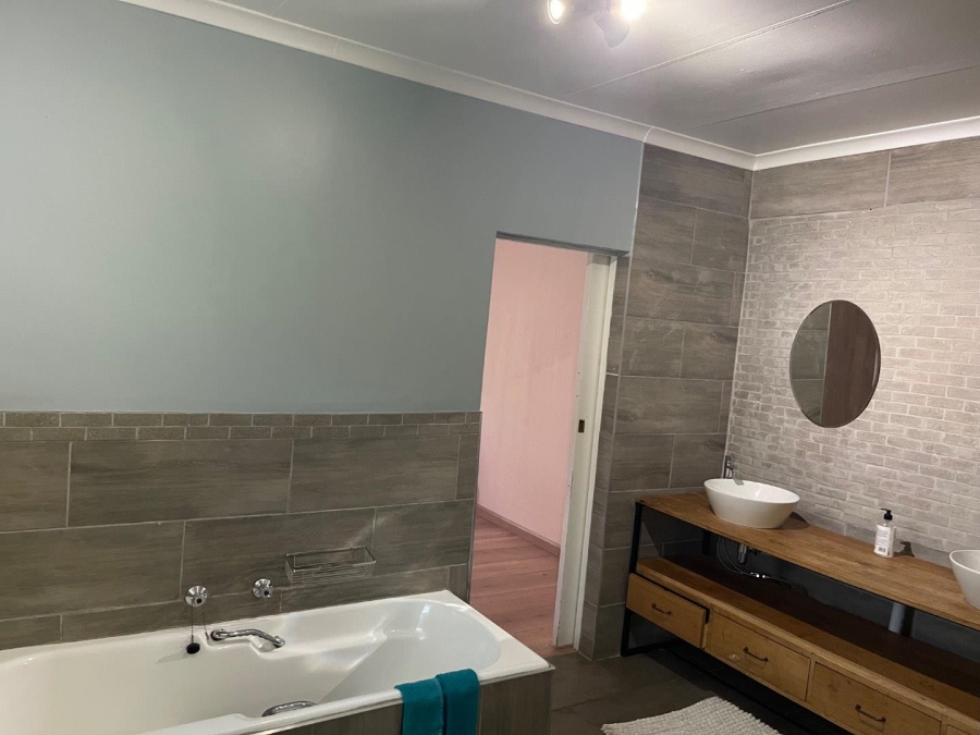 4 Bedroom Property for Sale in Ferndale Gauteng