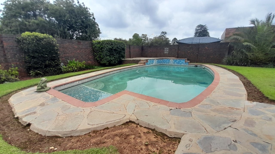 3 Bedroom Property for Sale in Edleen Gauteng