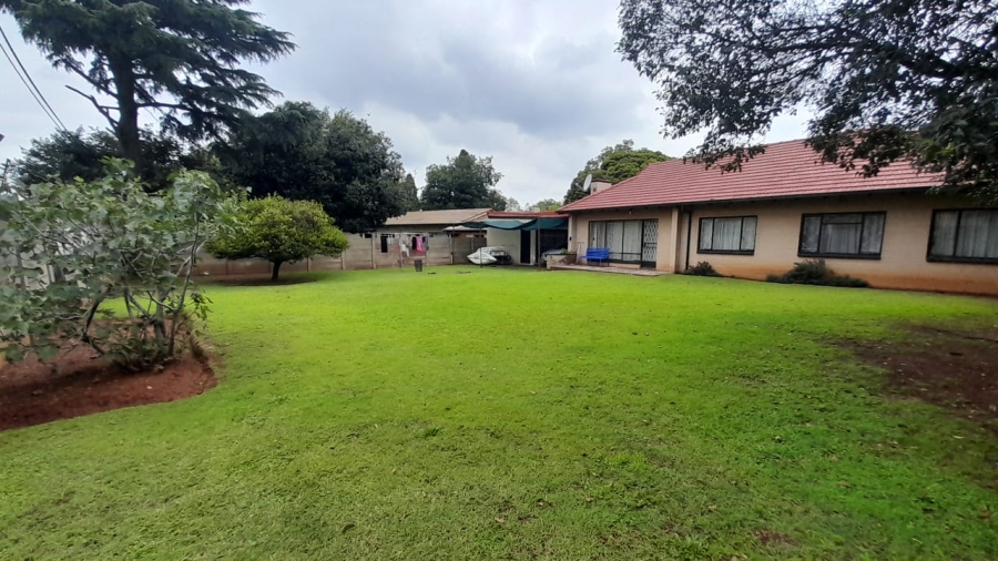 3 Bedroom Property for Sale in Edleen Gauteng