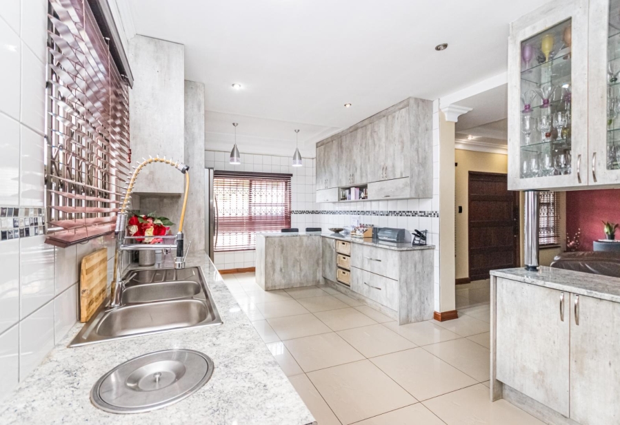 3 Bedroom Property for Sale in Protea Glen Gauteng