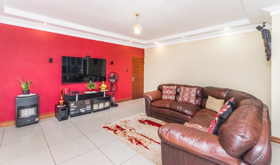 3 Bedroom Property for Sale in Protea Glen Gauteng