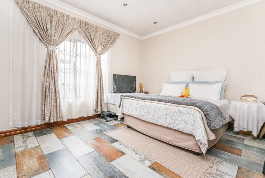 3 Bedroom Property for Sale in Protea Glen Gauteng