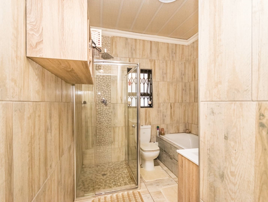 3 Bedroom Property for Sale in Protea Glen Gauteng