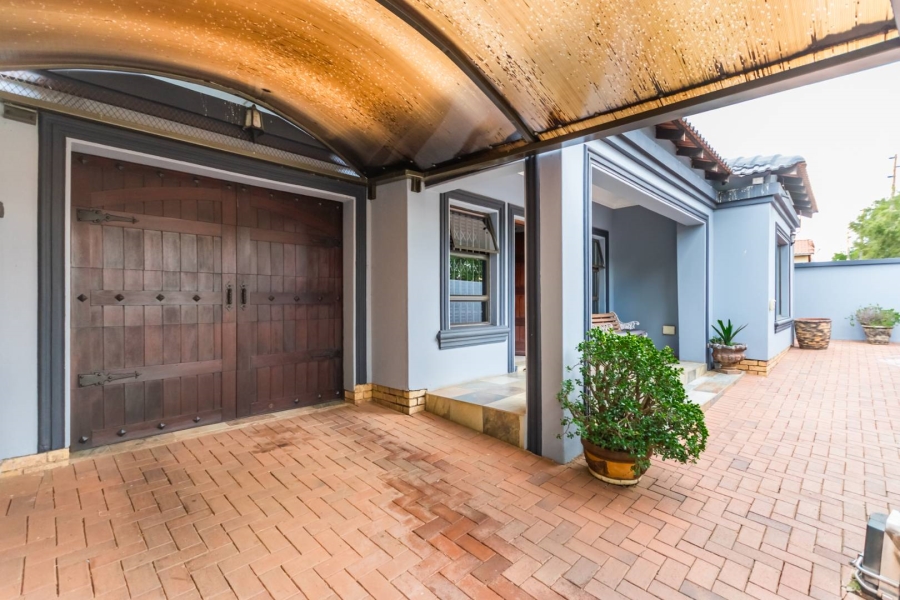 3 Bedroom Property for Sale in Protea Glen Gauteng