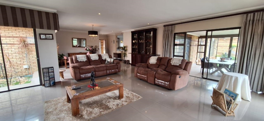 3 Bedroom Property for Sale in New Market Gauteng