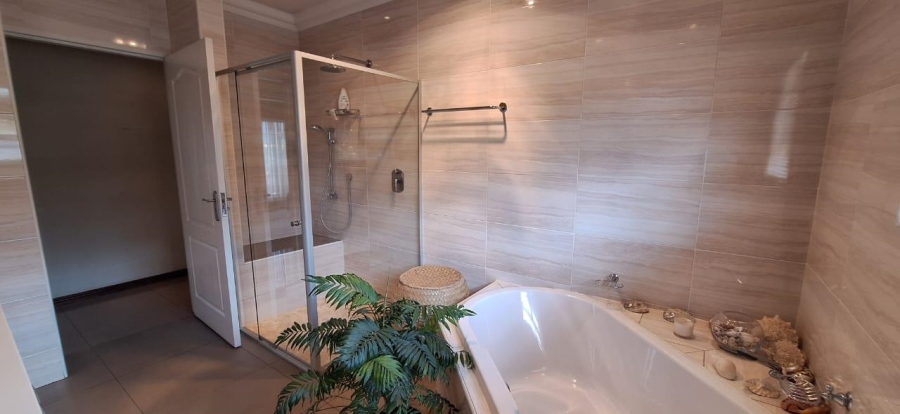 3 Bedroom Property for Sale in New Market Gauteng