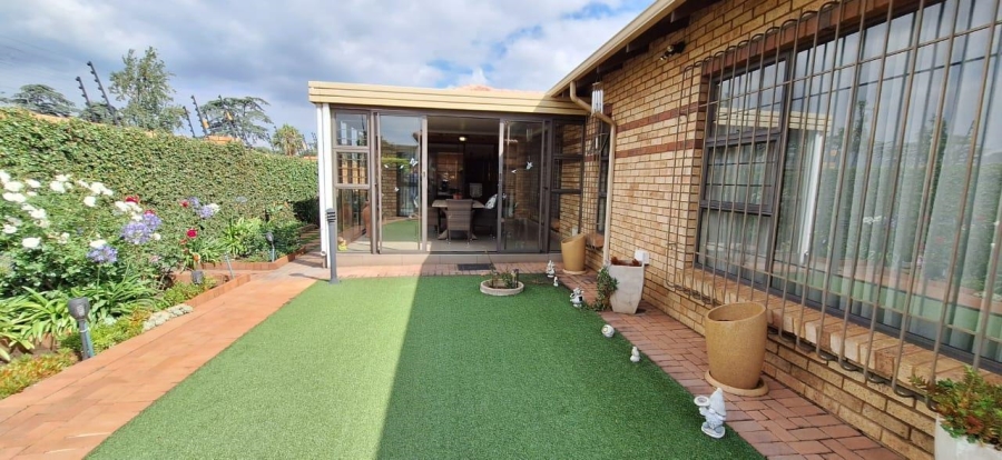 3 Bedroom Property for Sale in New Market Gauteng