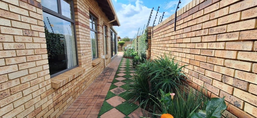 3 Bedroom Property for Sale in New Market Gauteng