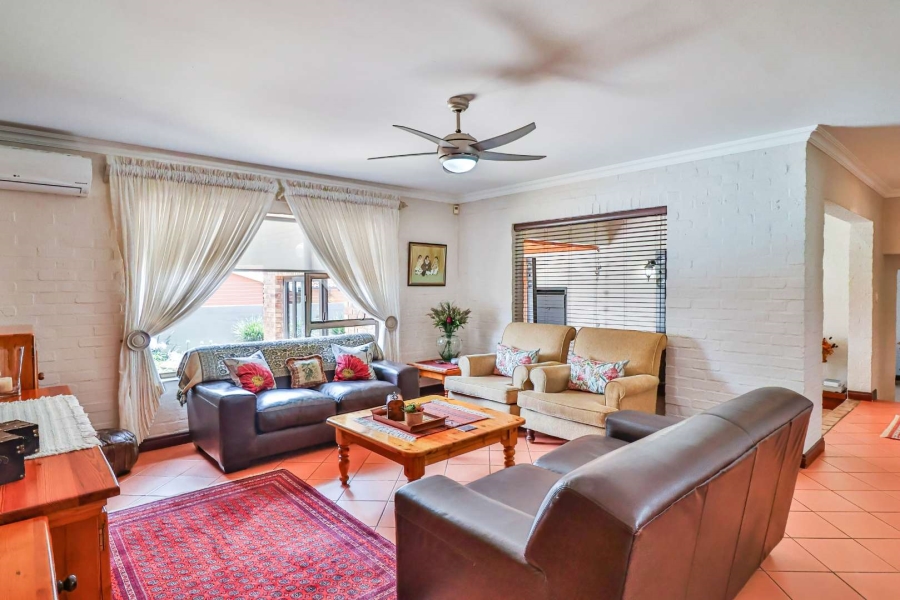 3 Bedroom Property for Sale in Glenvista Gauteng