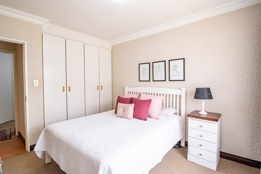 3 Bedroom Property for Sale in Glenvista Gauteng