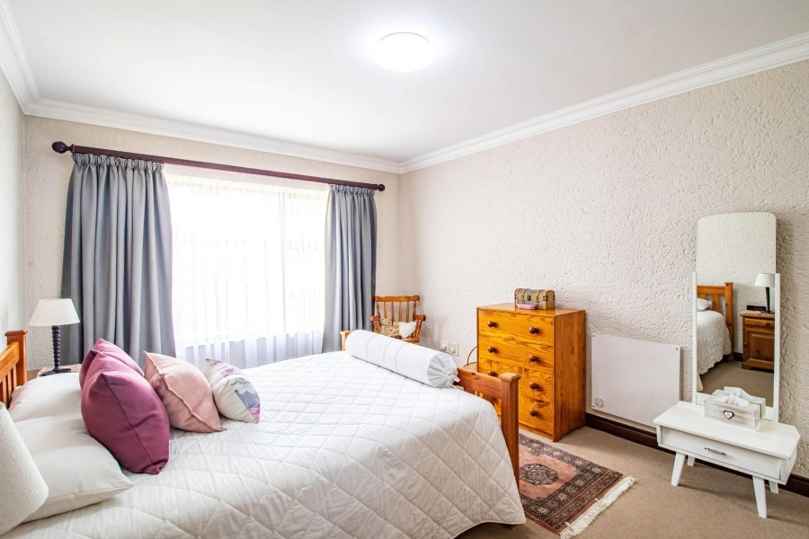 3 Bedroom Property for Sale in Glenvista Gauteng