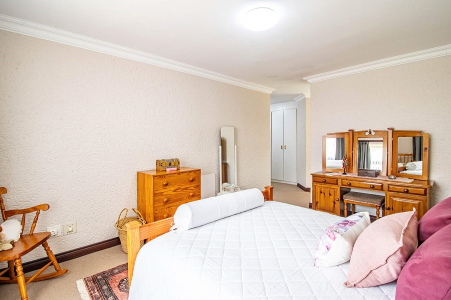 3 Bedroom Property for Sale in Glenvista Gauteng