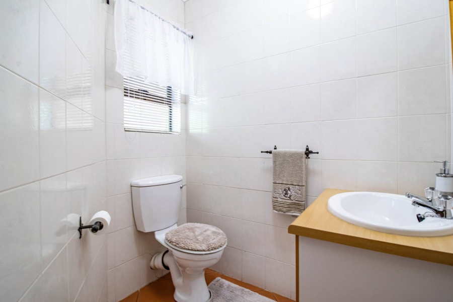 3 Bedroom Property for Sale in Glenvista Gauteng