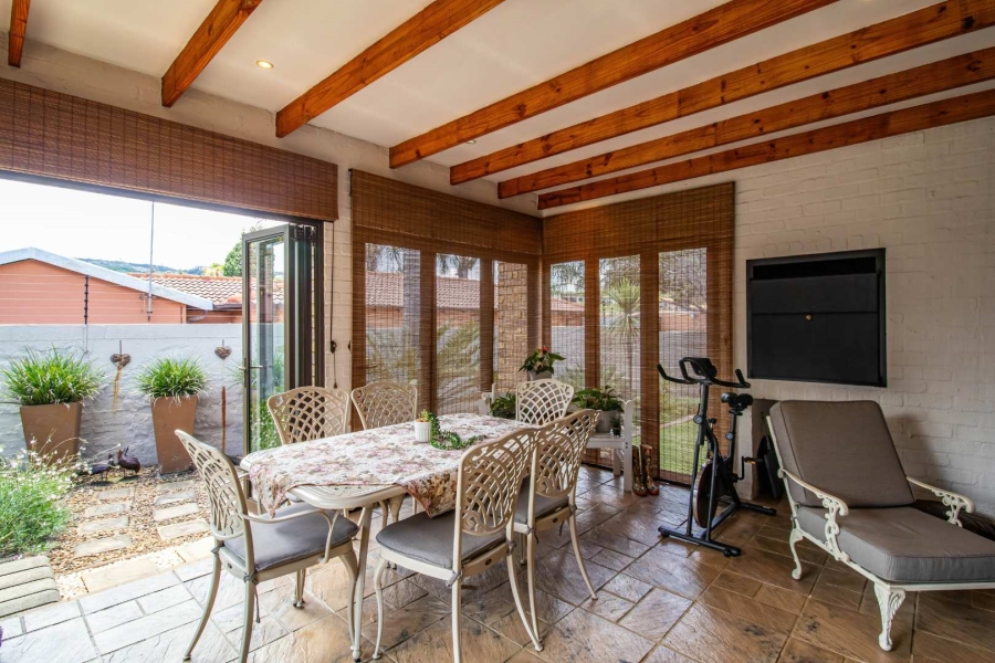 3 Bedroom Property for Sale in Glenvista Gauteng