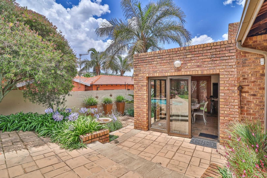 3 Bedroom Property for Sale in Glenvista Gauteng