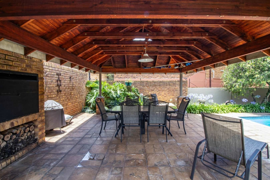 3 Bedroom Property for Sale in Glenvista Gauteng